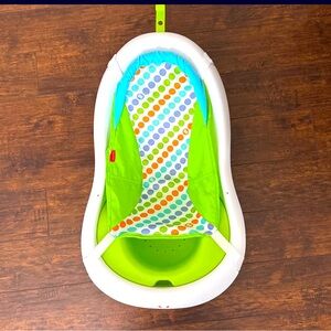 Fisher Price 4-in-1 Sling 'n Seat Tub, Convertible Baby to Toddler Bath Tub